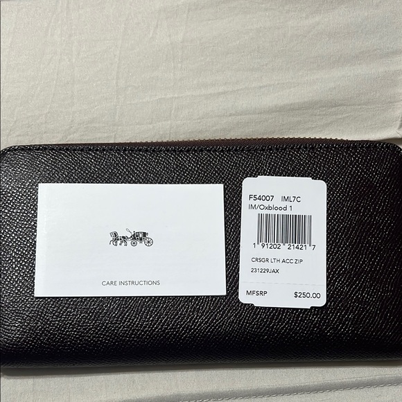 Coach Oxblood Wallet Sleek Minimalist Design - Picture 4 of 4